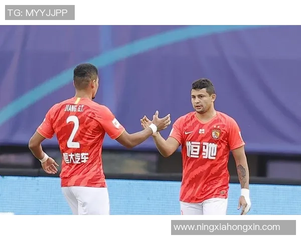 上海足球队以81分稳居精英赛积分榜首位争冠形势一片大好